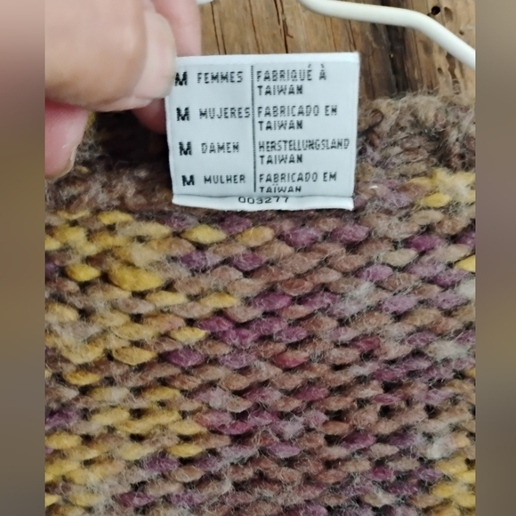 Columbia Wool Blend Cardigan Sweater Sz M Women's One Button V-neck Winter - Picture 9 of 12